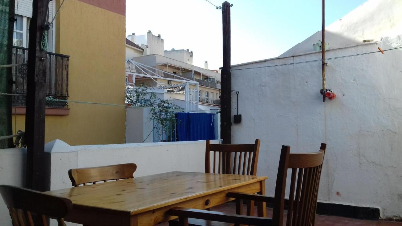 Malaga Ensuites City Centre Exterior photo